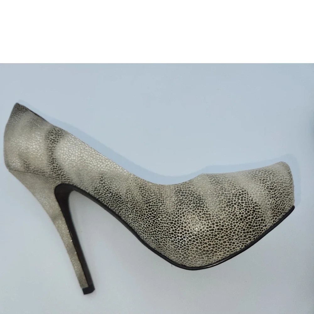 5 48 Womens Lilla Textured Pointed Toe Stiletto Heels‎ Size 37 1/2 US 7.5